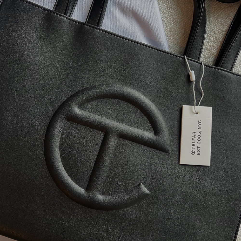 TELFAR Medium Shopper - Picture 2 of 10